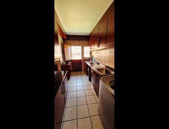 4 BEDROOM HOUSE FOR SALE IN SUNWARD PARK